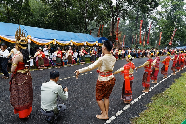 Cérémonie Prasat Don Tuan-003